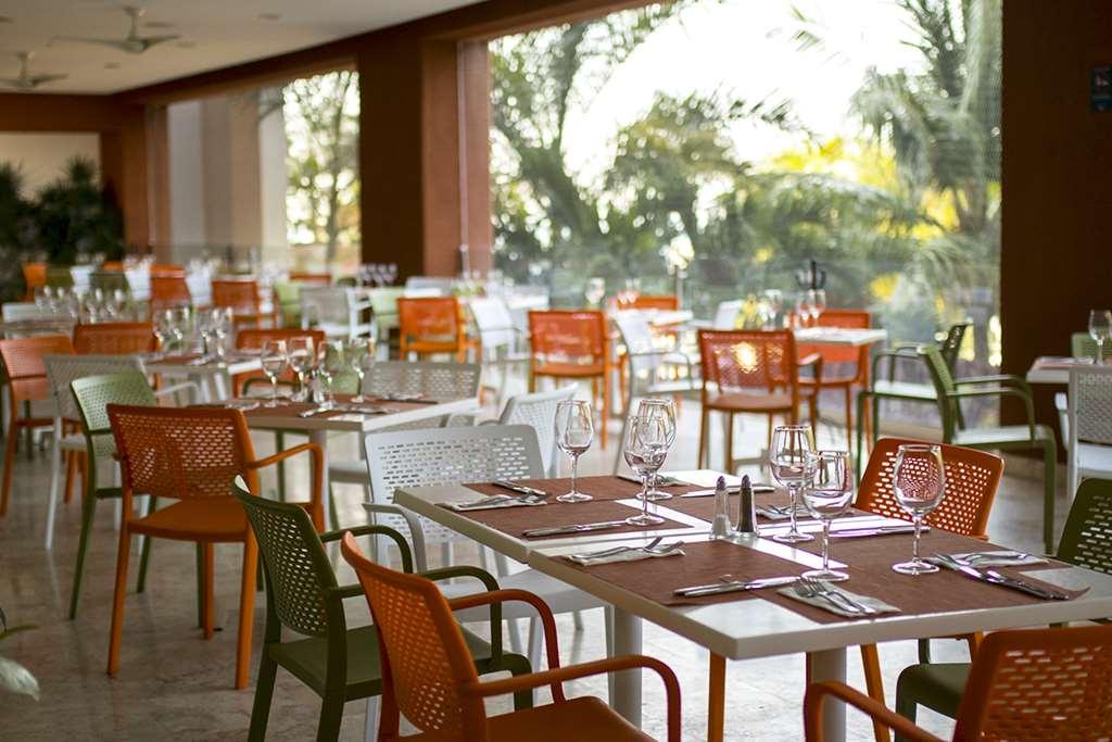 Azul Ixtapa Grand All Inclusive Suites - Spa & Convention Center Nhà hàng bức ảnh