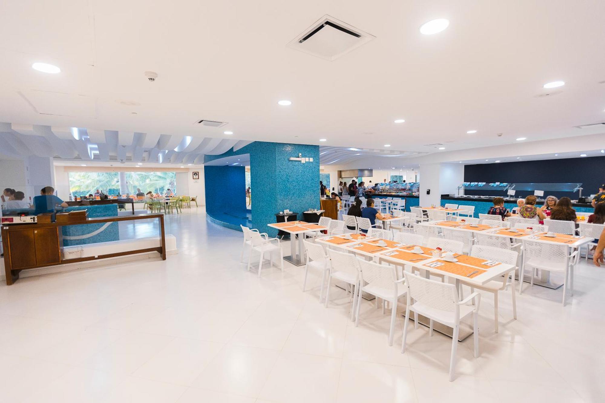Azul Ixtapa Grand All Inclusive Suites - Spa & Convention Center Ngoại thất bức ảnh The interior of the restaurant